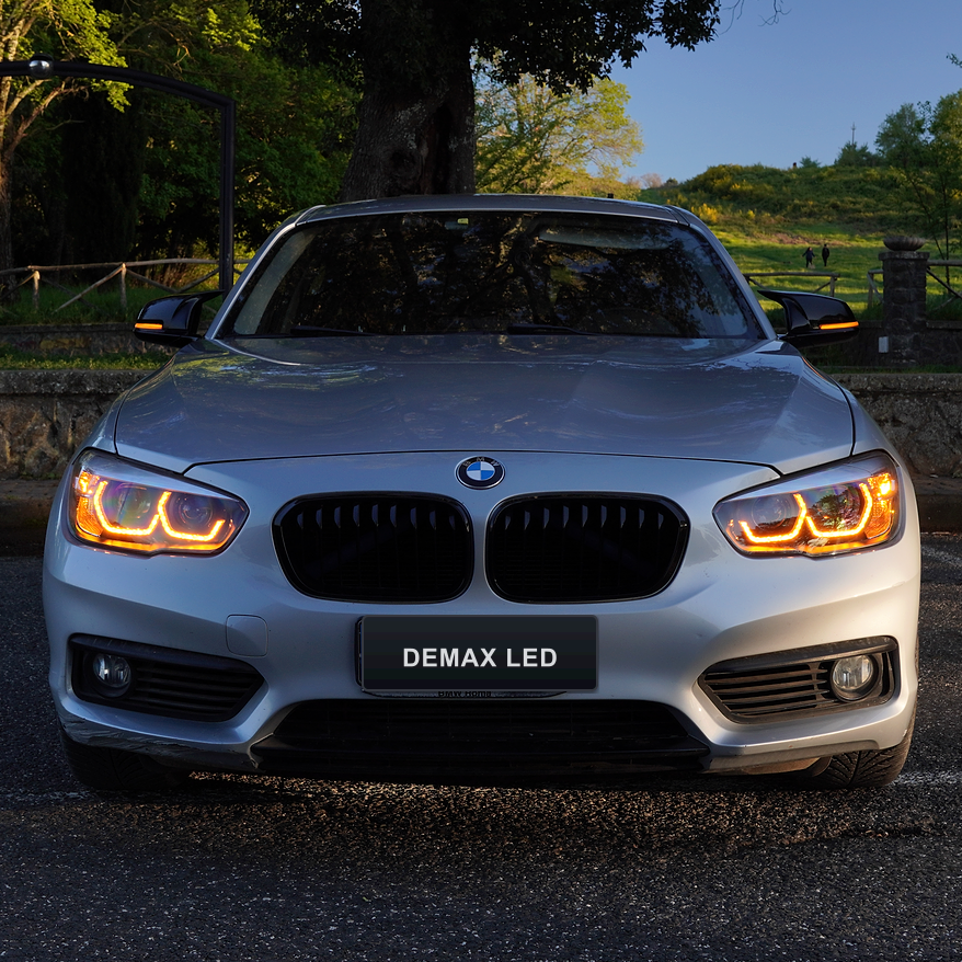 BMW Série 1 F20/F21 LCI avec clignotants LED orange allumés, vue avant
