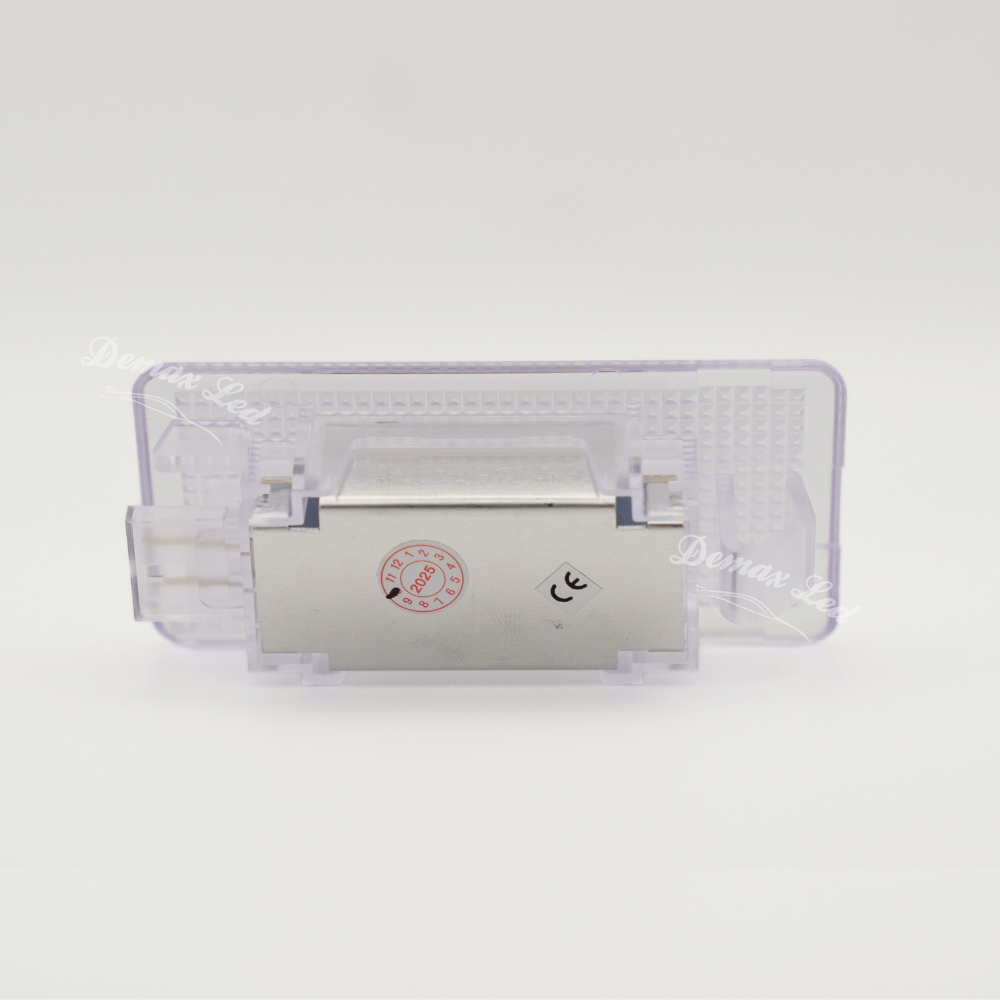 LED trunk light for BMW Series 1, 2, 3, 4 (E87–F20–F30–F32) • Éclairage LED de coffre pour BMW Série 1, 2, 3, 4 (E87–F20–F30–F32)