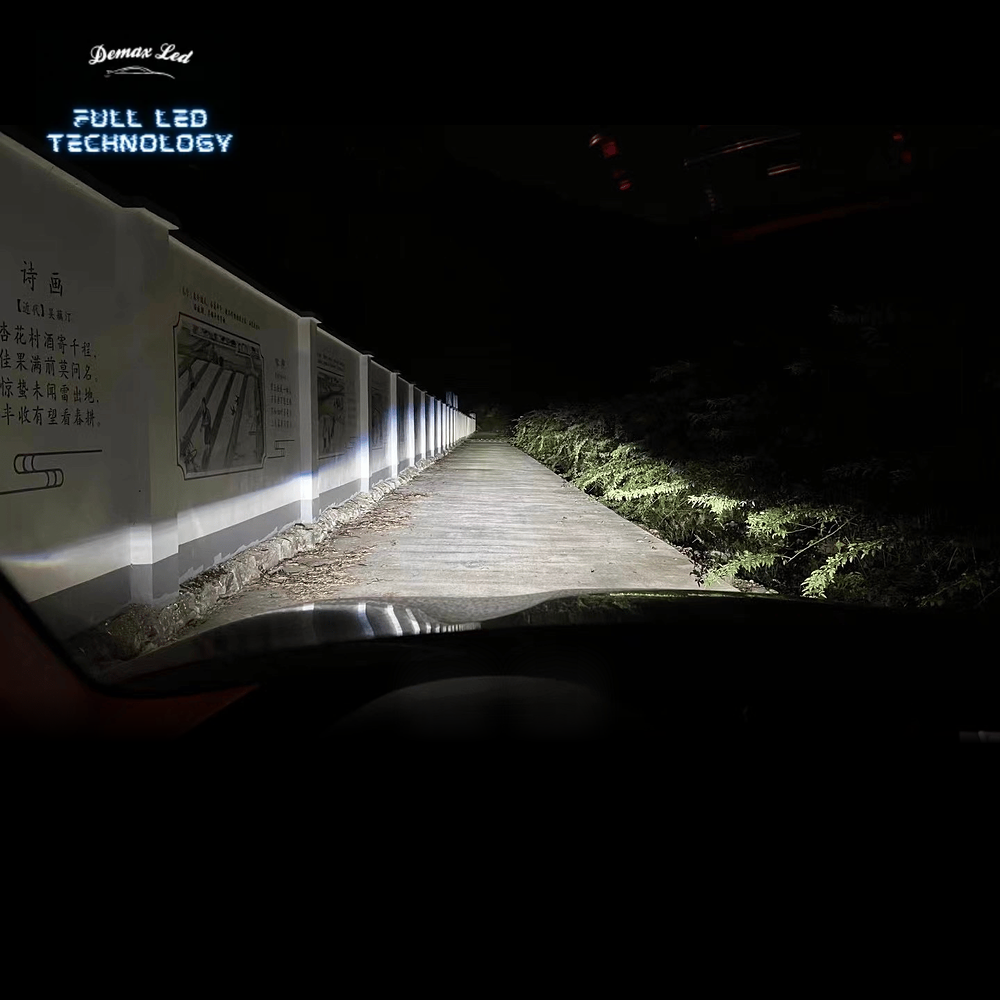 Faisceau de route des phares Full LED BMW sur route de nuit