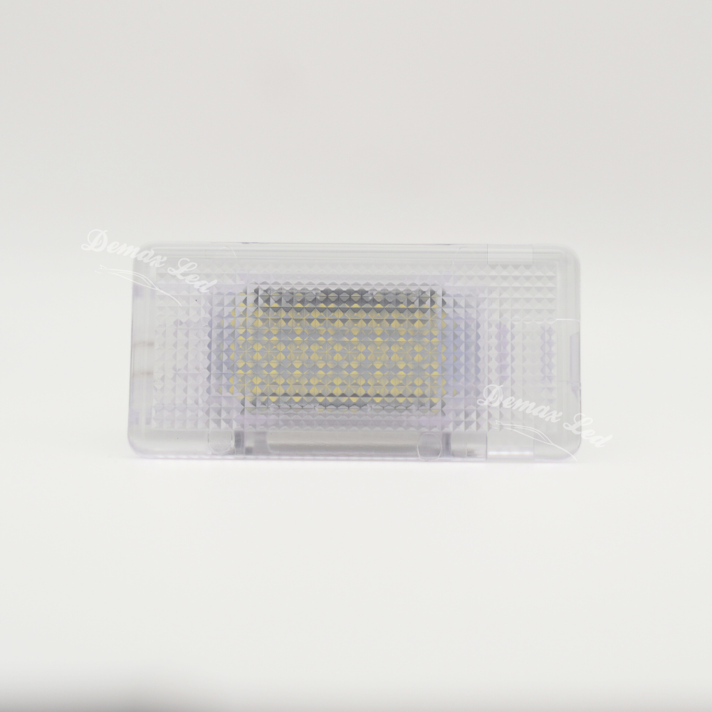 LED trunk light for BMW Series 1, 2, 3, 4 (E87–F20–F30–F32) • Éclairage LED de coffre pour BMW Série 1, 2, 3, 4 (E87–F20–F30–F32)