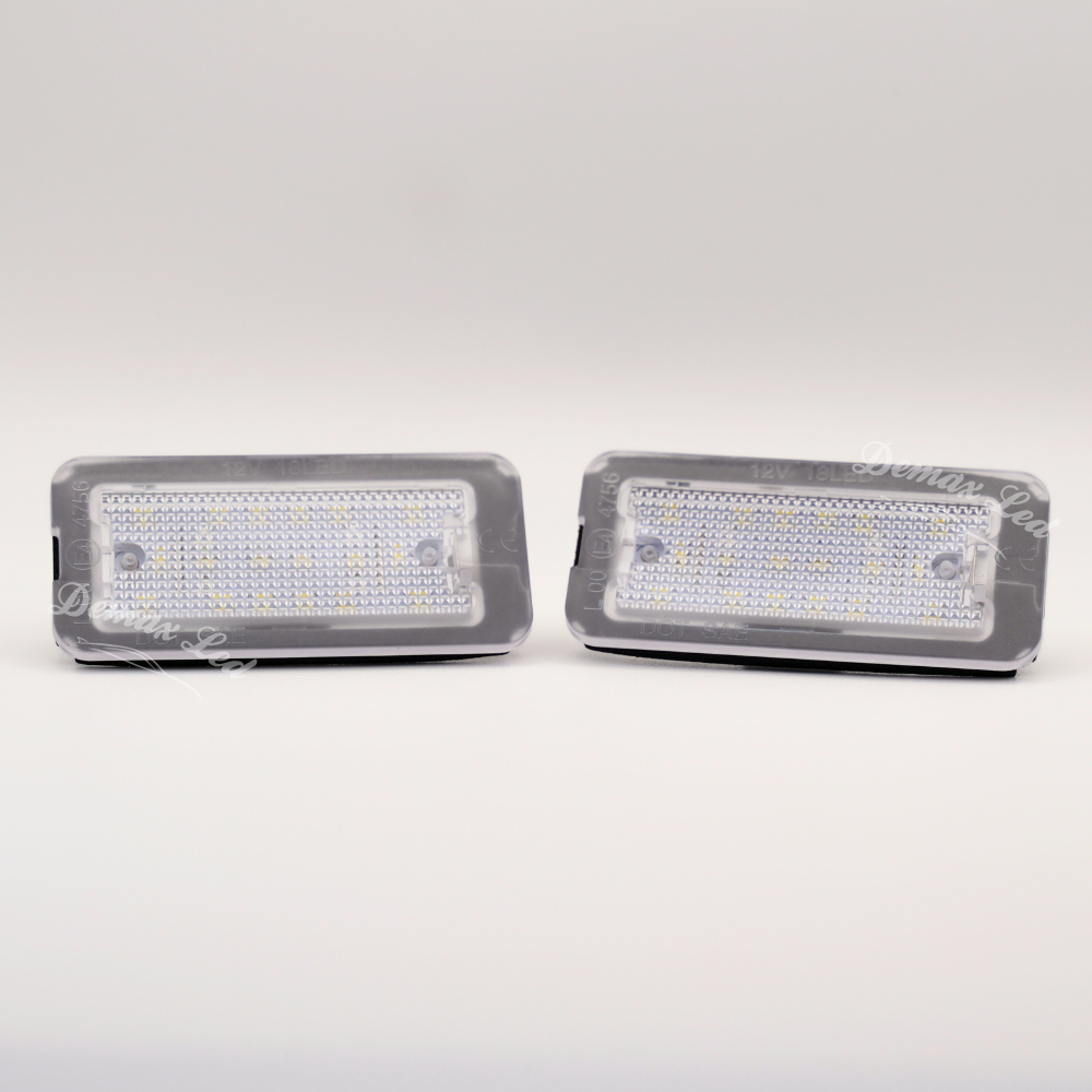 LED license plate lights for Fiat 500 and Abarth, high brightness and plug-and-play installation • Feux de plaque LED pour Fiat 500 et Abarth, haute luminosité et installation plug-and-play